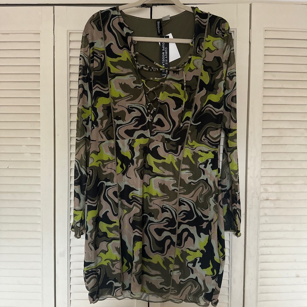Form Fitting H&M Dress